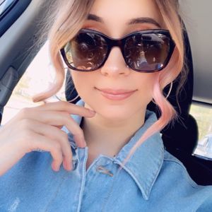 Meet your Posher, Magdalena